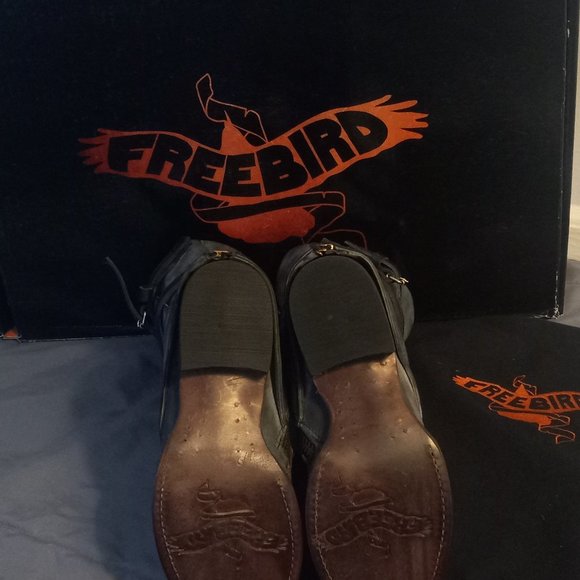 Freebird Shoes - NEVER WORN "Ravi" Freebird boots size 6